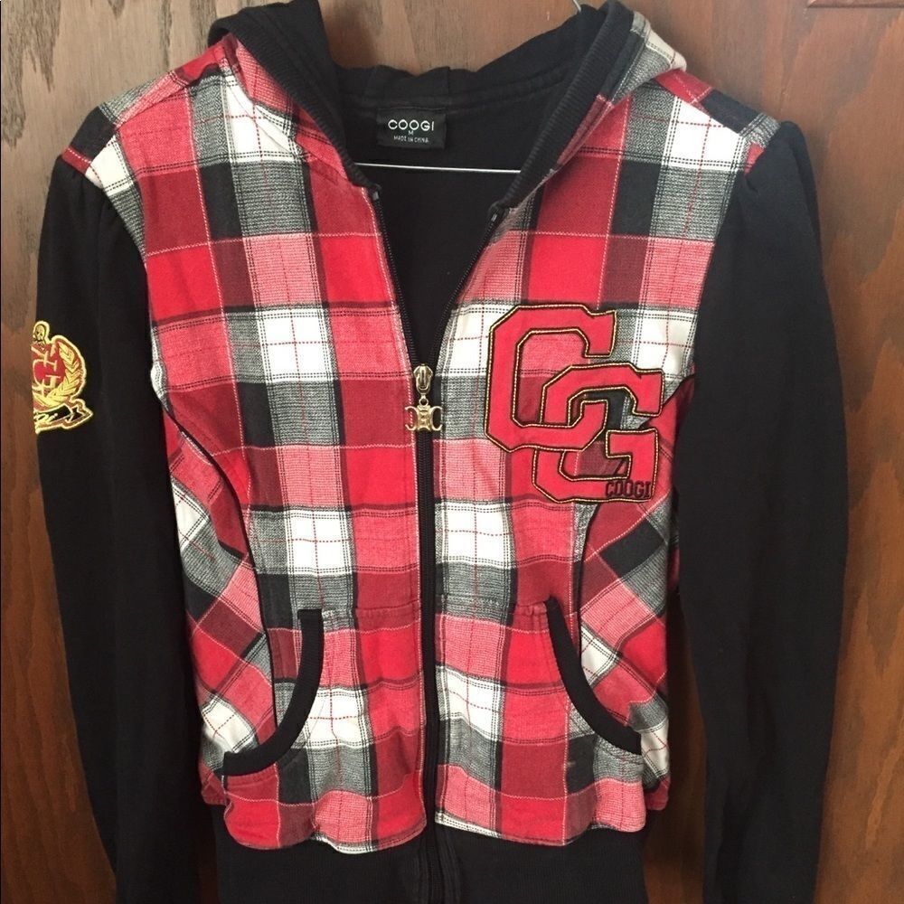 Vintage Women’s COOGI hooded sweatshirt.  Sz M